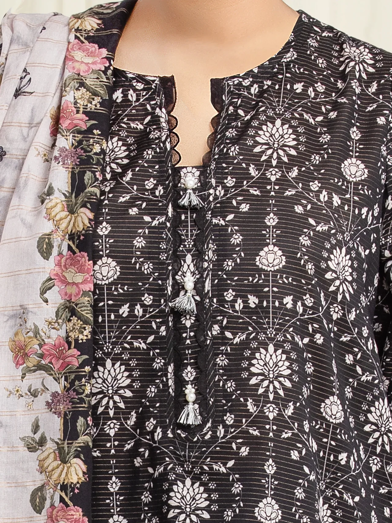 MERAK ZARI | Unstitched 3PC lawn EWU6M6-048-3P
