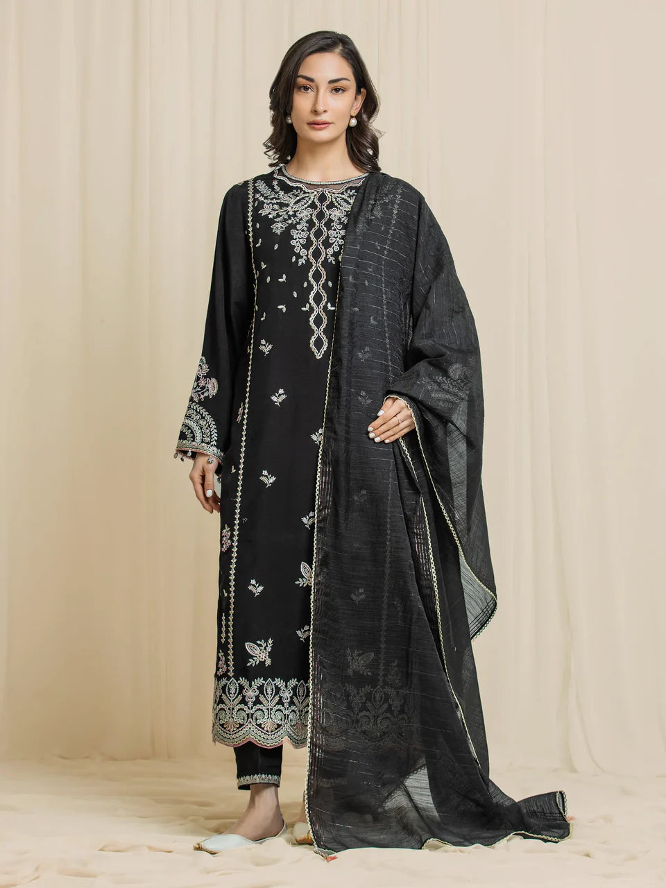 Festive Embroidered | Unstitched 3PC lawn EWU6V22-32094-3P