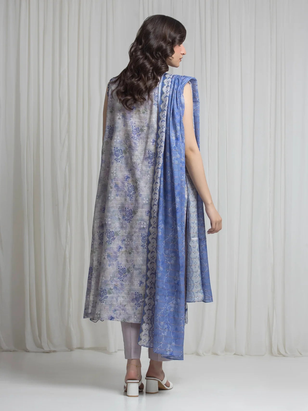 MERAK ZARI | Unstitched 3PC lawn  EWU6M6-091-3P