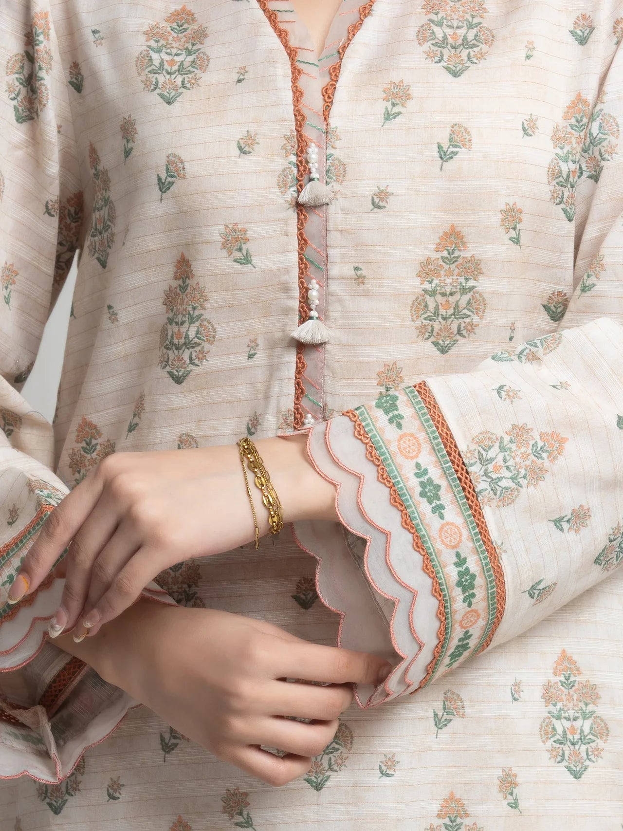 MERAK ZARI | Unstitched 3PC lawn EWU6M6-105-3P