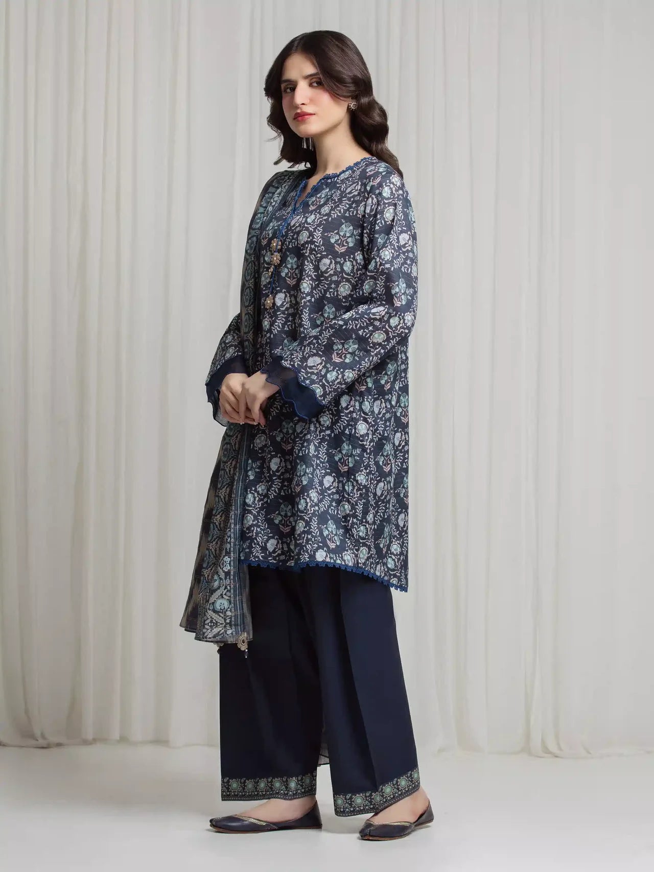 MERAK ZARI | Unstitched 3PC lawn  EWU6M6-087-3P