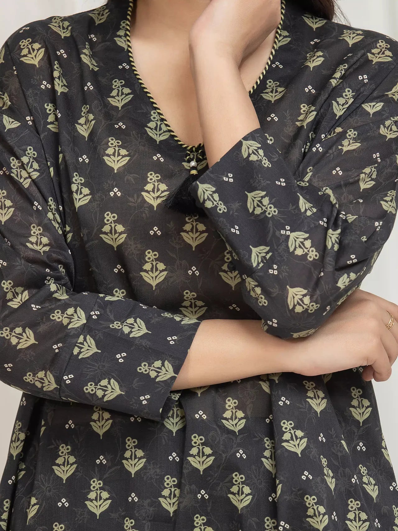 ALLURE | Unstitched 3PC Floral Printed lawn EWU6A1-36752-3P