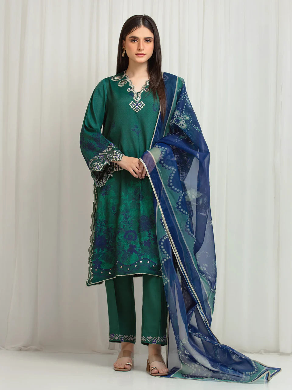 Festive Embroidered | Unstitched 3PC lawn EWU6V16-33531-3P
