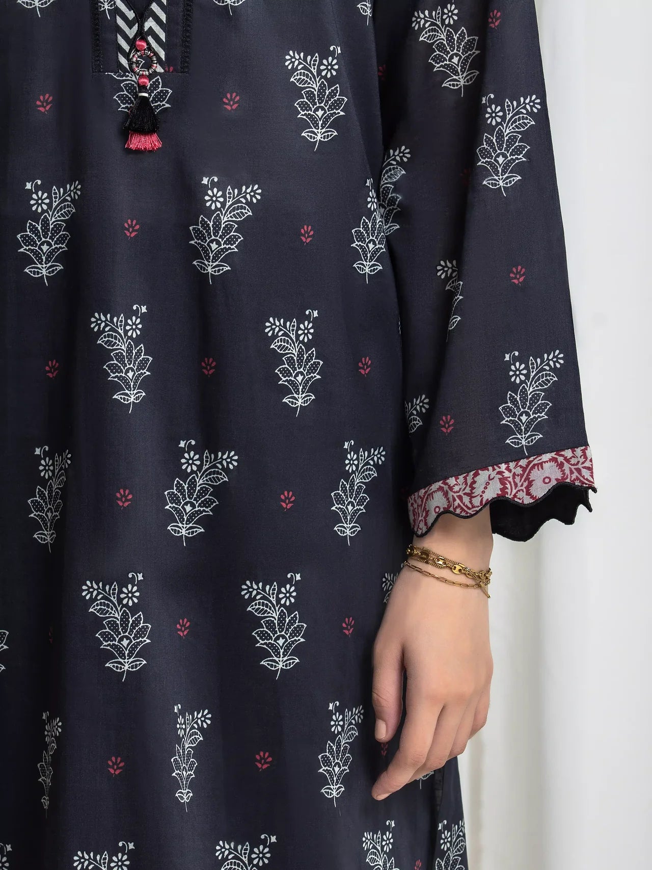 ALLURE | Unstitched 3PC lawn - EWU6A1-36738-3P