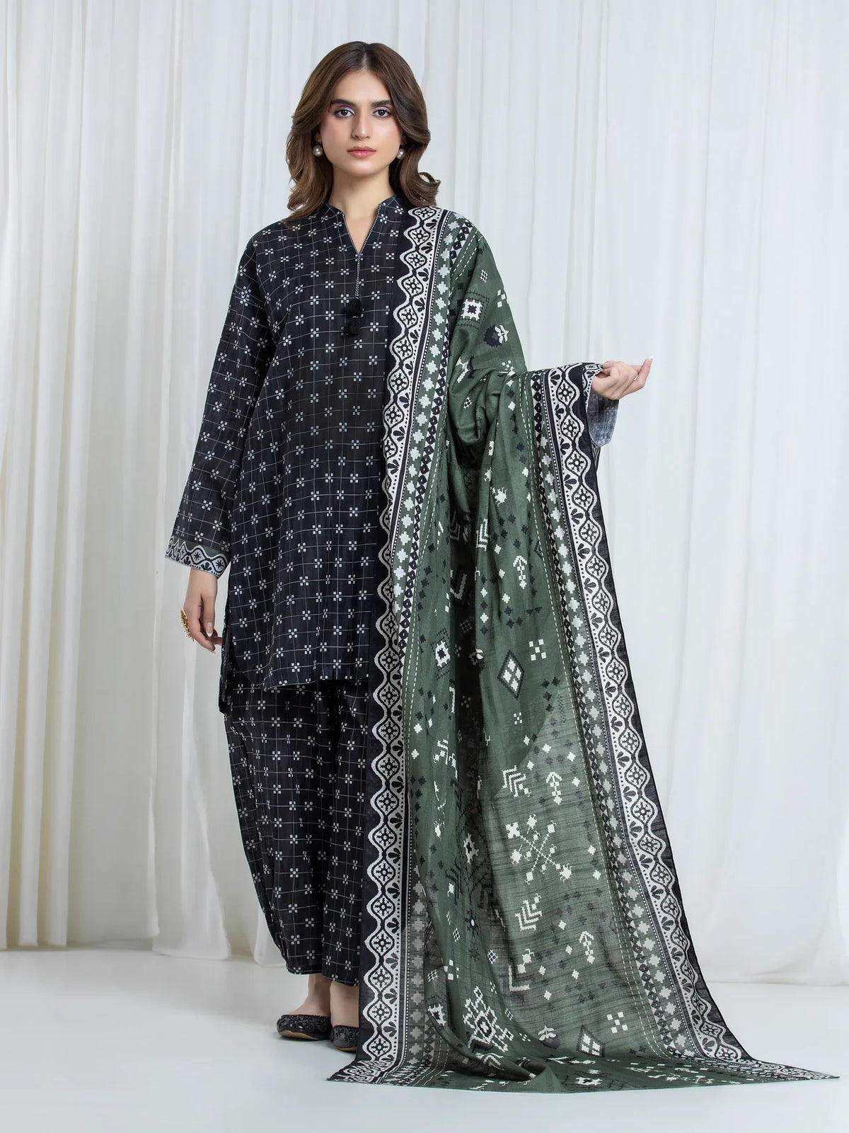 ALLURE | Unstitched 3PC Khaddar - EWU6A3-37174-3P