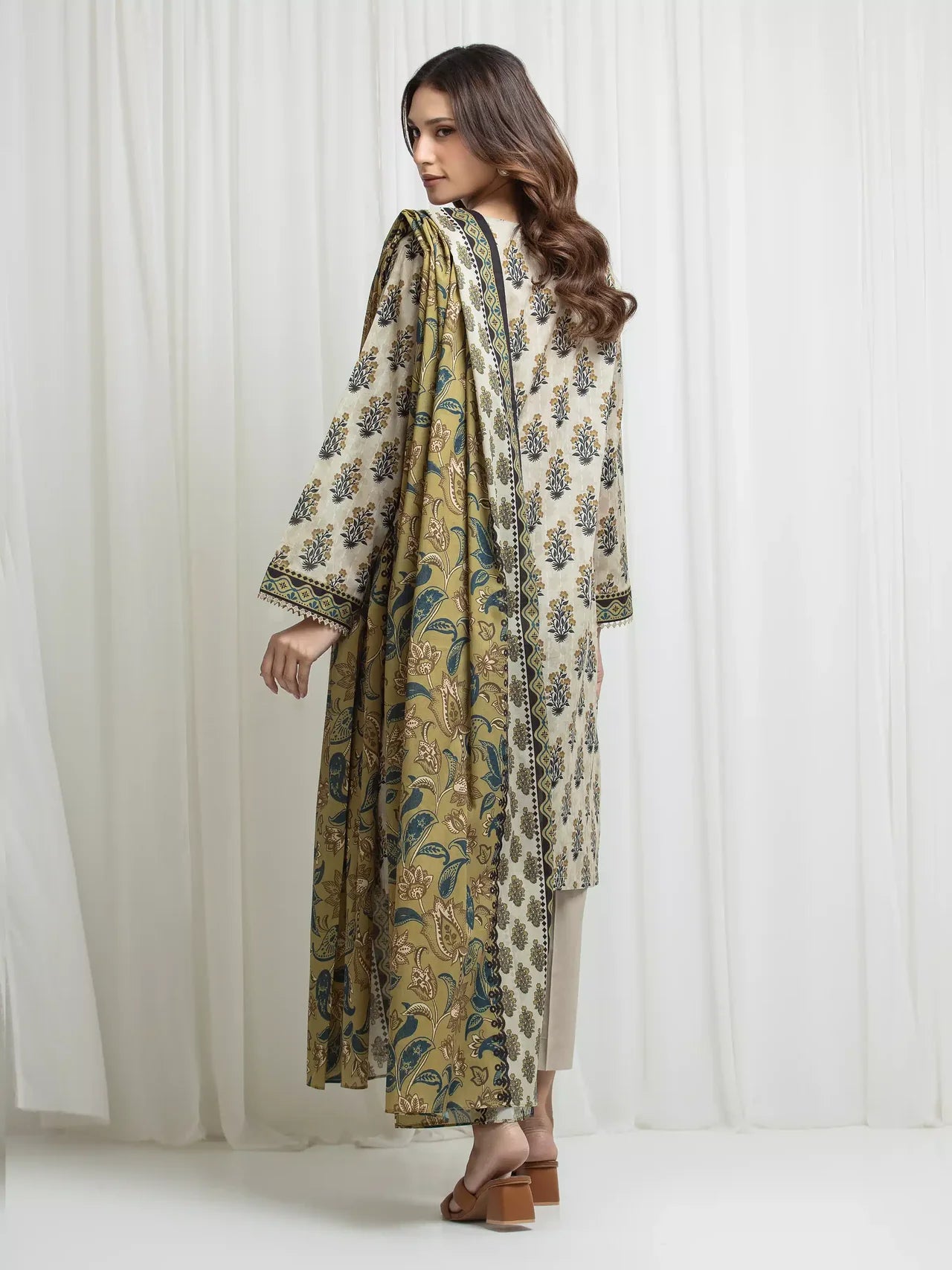 ALLURE | Unstitched 3PC lawn - EWU6A1-36693-3P