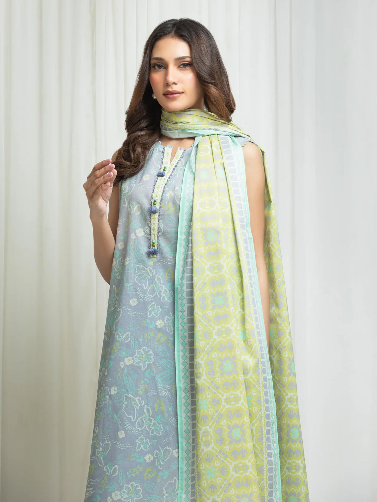 ALLURE | Unstitched 3PC lawn EWU6A1-36705-3P