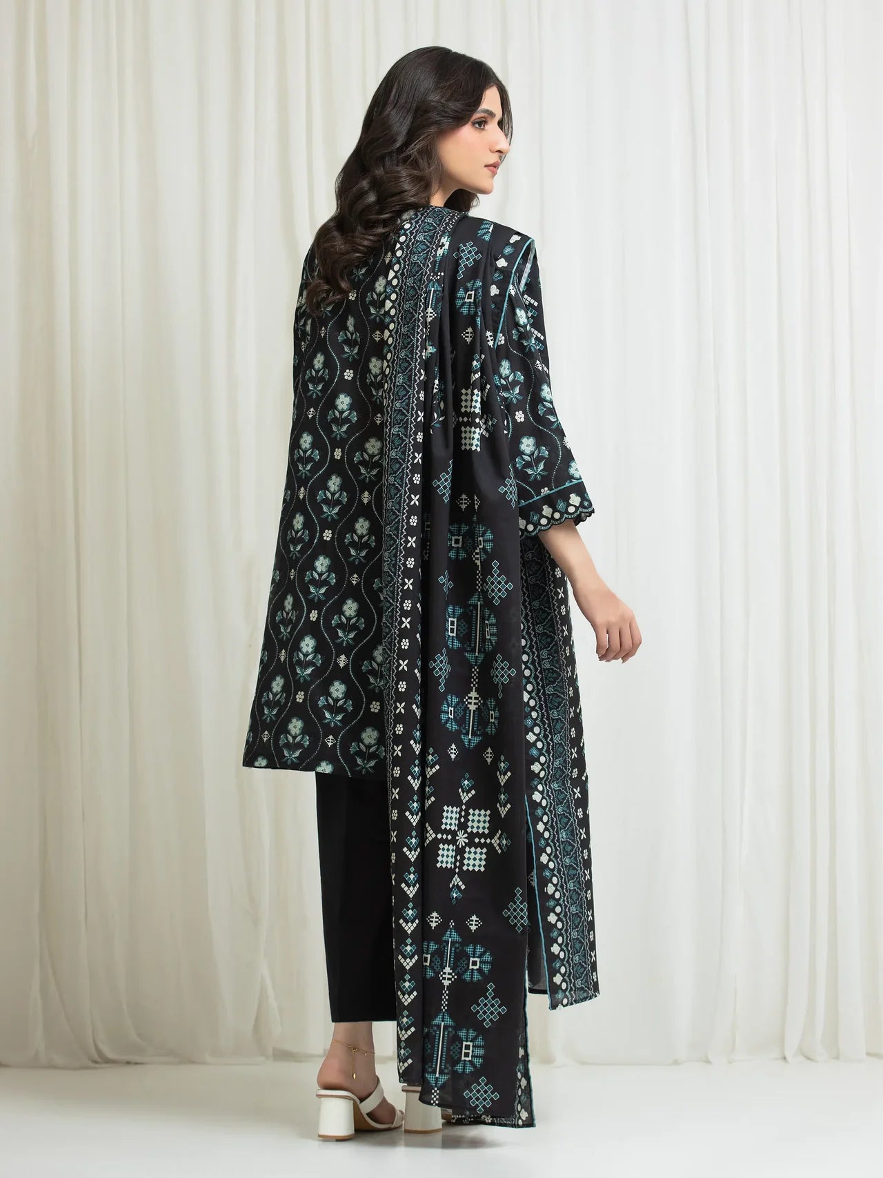 ALLURE | Unstitched 3PC lawn EWU6A1-36716-3P