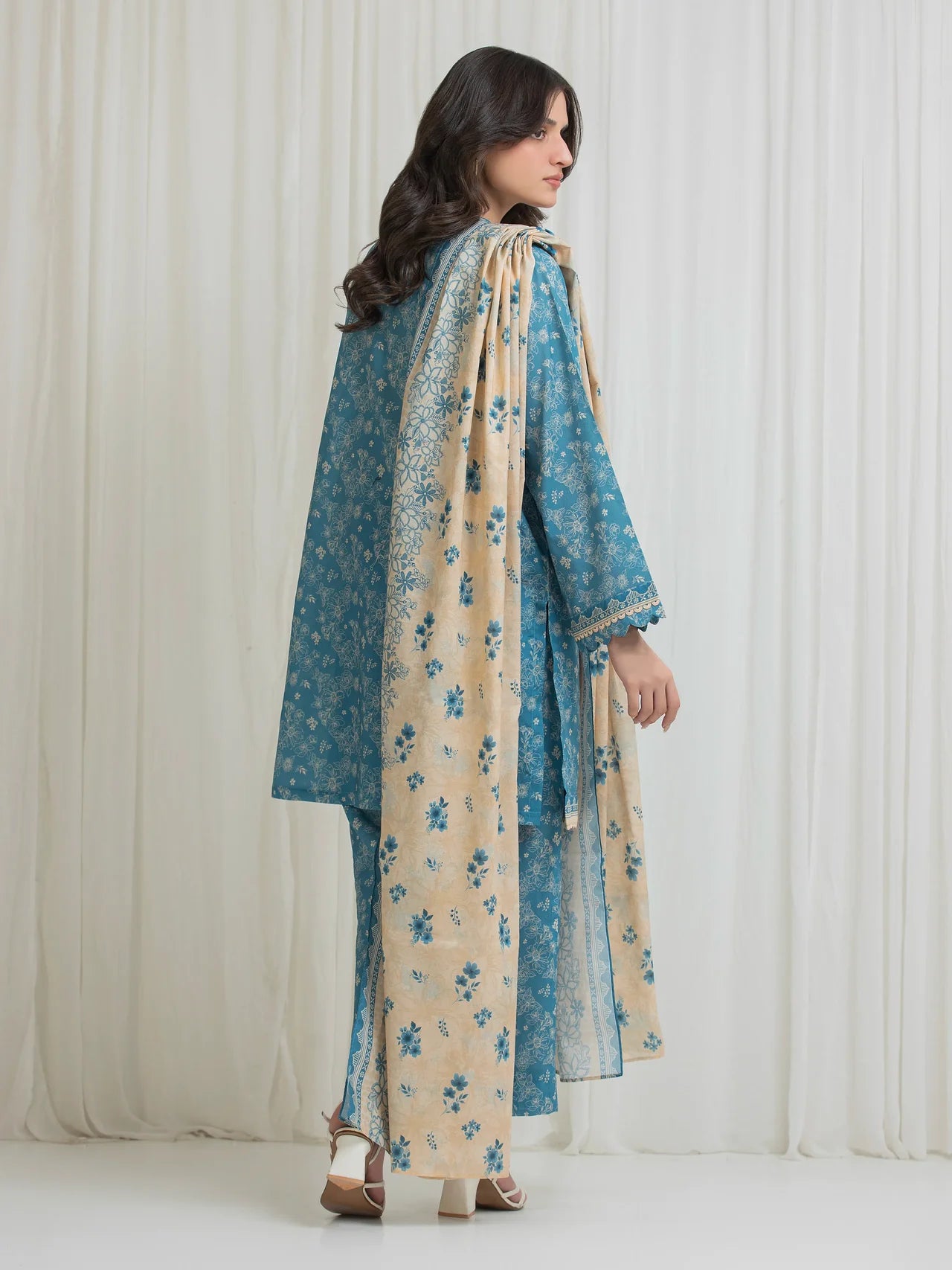 ALLURE | Unstitched 3PC Floral Printed lawn EWU6A1-36770-3P