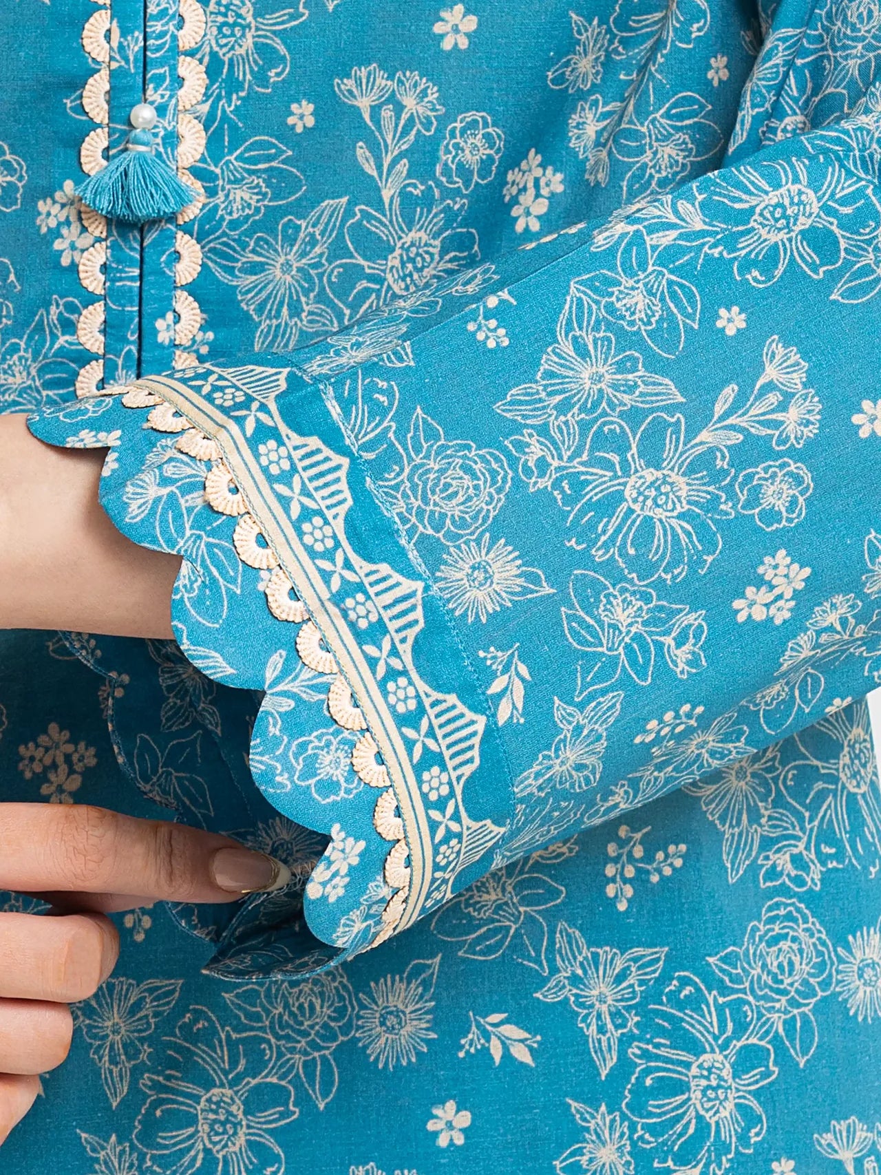 ALLURE | Unstitched 3PC Floral Printed lawn EWU6A1-36770-3P