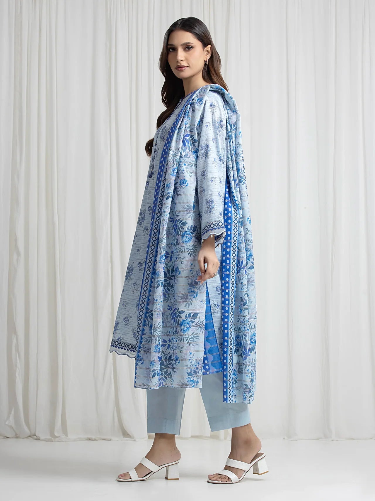 MERAK ZARI | Unstitched 3PC lawn  EWU6M6-083-3P