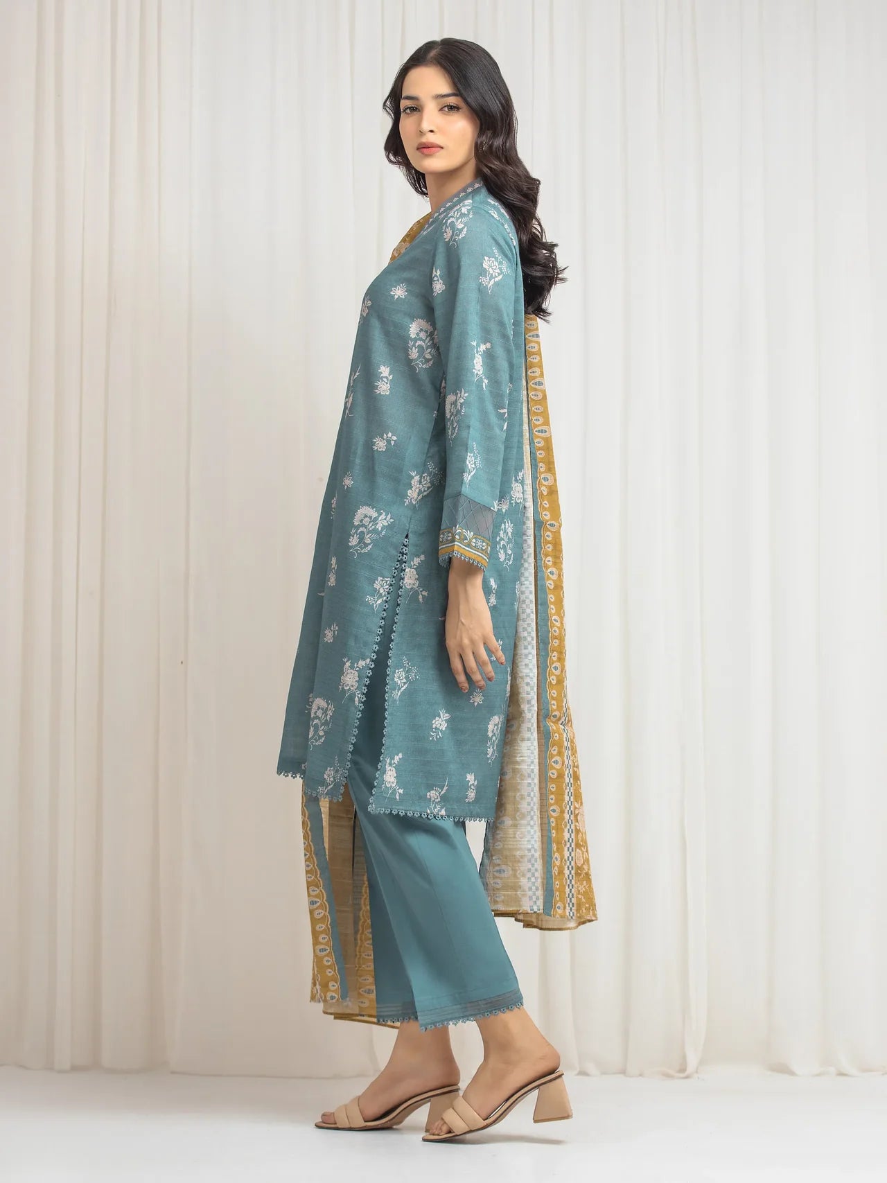 MERAK ZARI | Unstitched 3PC lawn  EWU6M6-029-3P