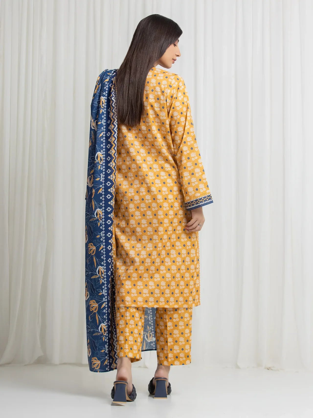 ALLURE | Unstitched 3PC Floral Printed lawn EWU6A1-36767-3P