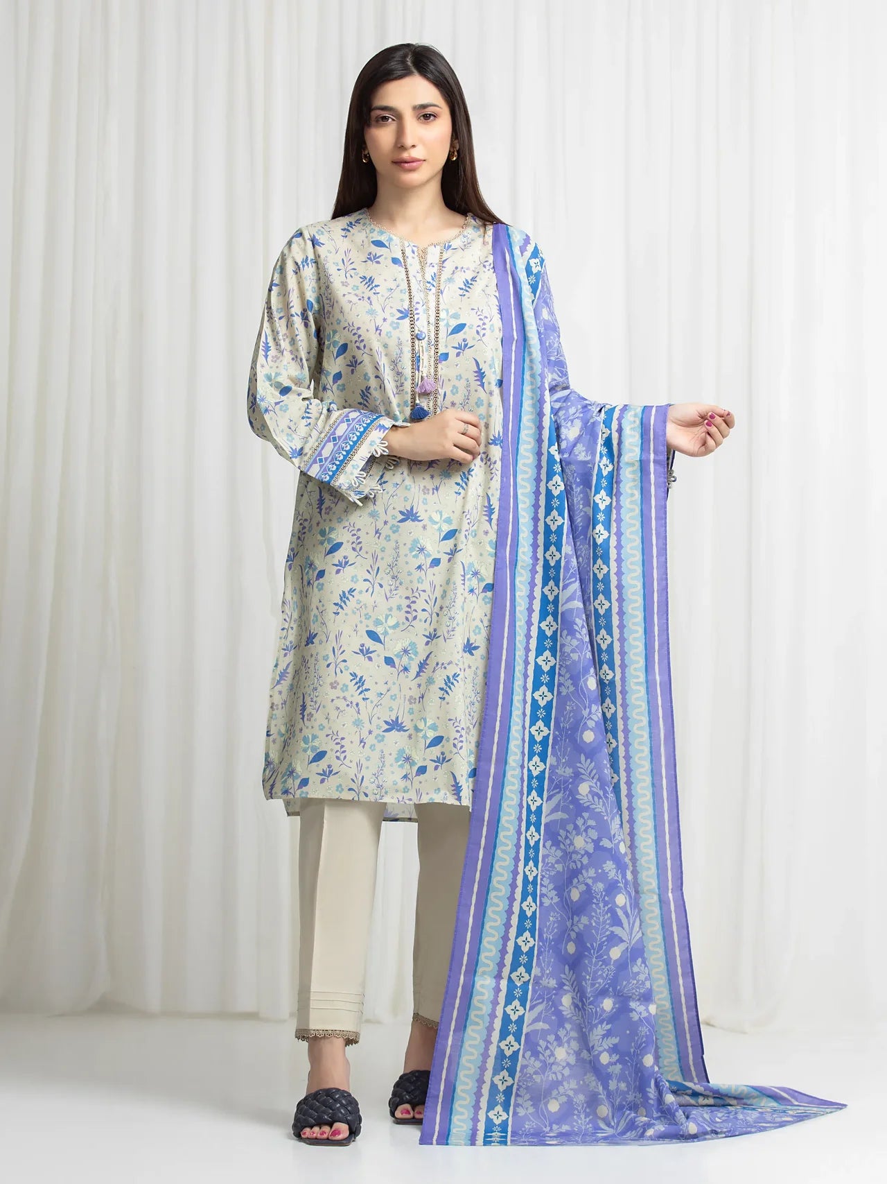 ALLURE | Unstitched 3PC Lawn - EWU6A1-36712-3P