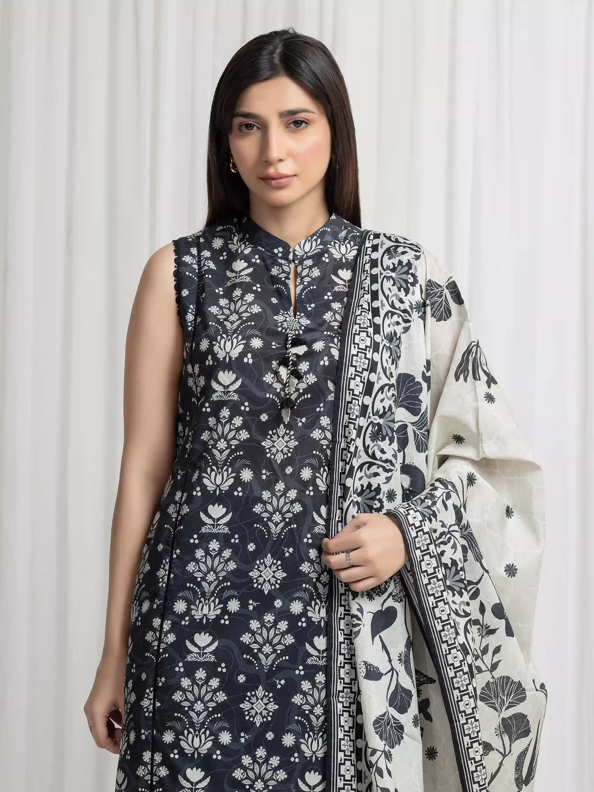 ALLURE | Unstitched 3PC lawn - EWU6A1-36710-3P
