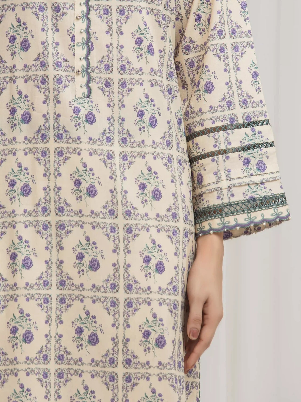 ALLURE | Unstitched 3PC lawn - EWU6A1-36605-3P