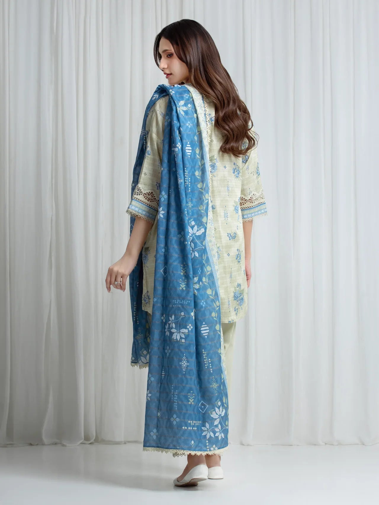 MERAK ZARI | Unstitched 3PC lawn  EWU6M6-103-3P