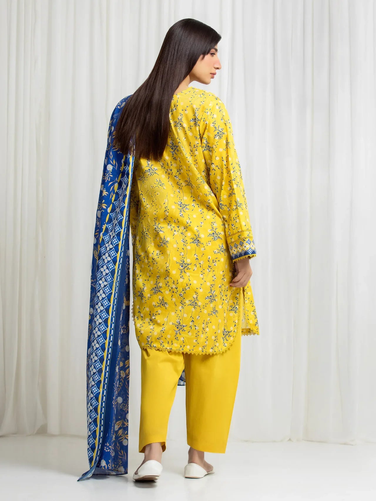 ALLURE | Unstitched 3PC lawn - EWU6A1-36718-3P
