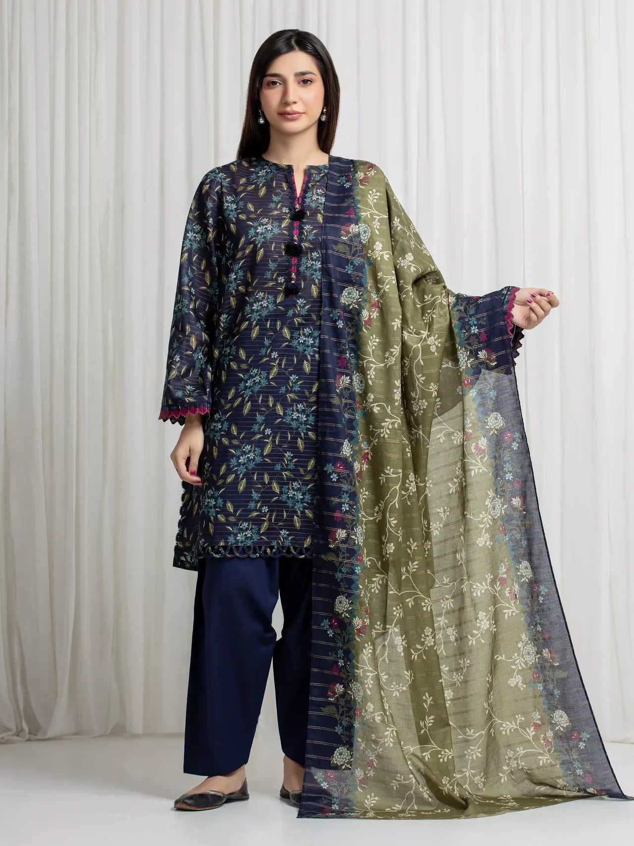 MERAK ZARI | Unstitched 3PC lawn EWU6M6-065-3P