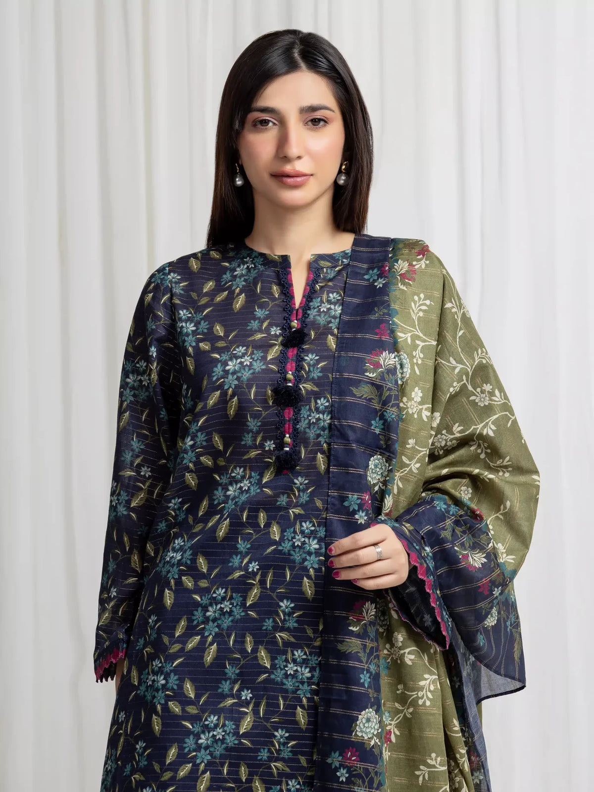 MERAK ZARI | Unstitched 3PC lawn EWU6M6-065-3P