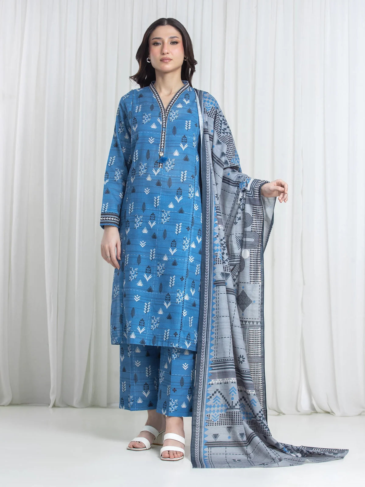 ALLURE | Unstitched 3PC Khaddar - EWU6A3-37183-3P