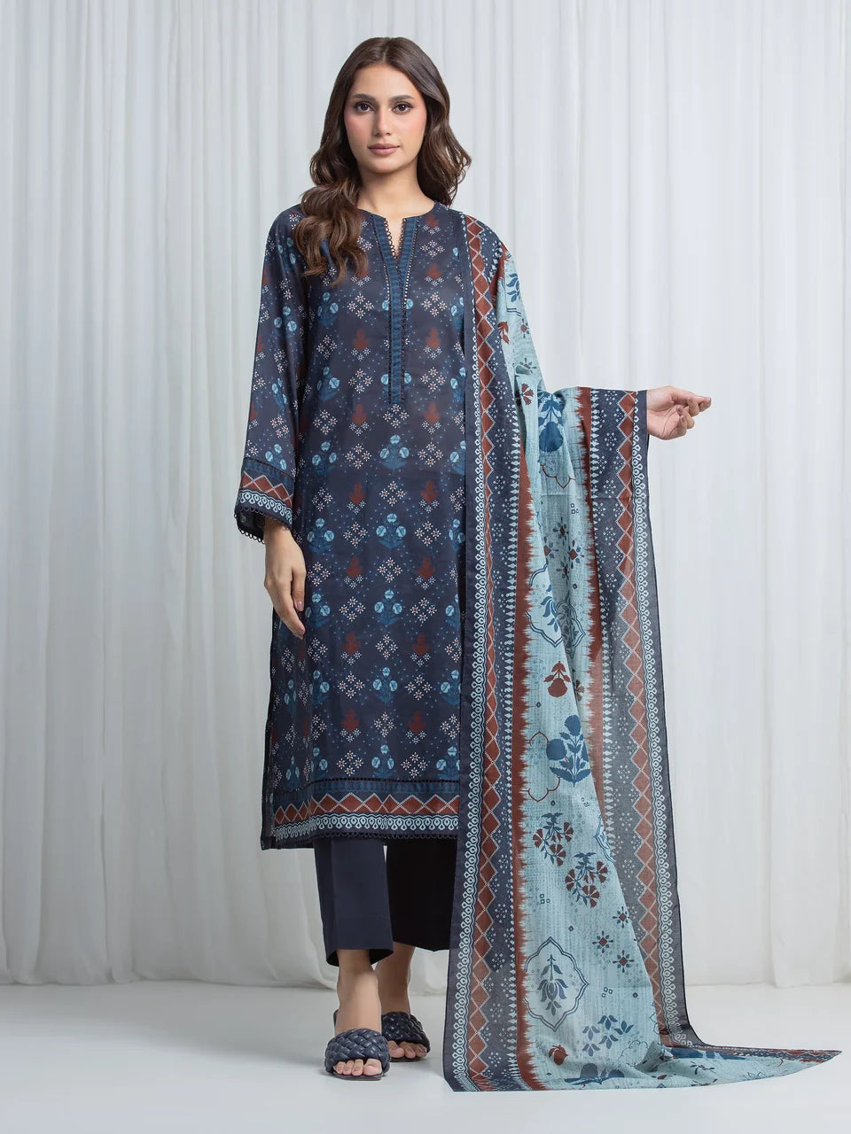 ALLURE | Unstitched 3PC Lawn - EWU6A1-36744-3P