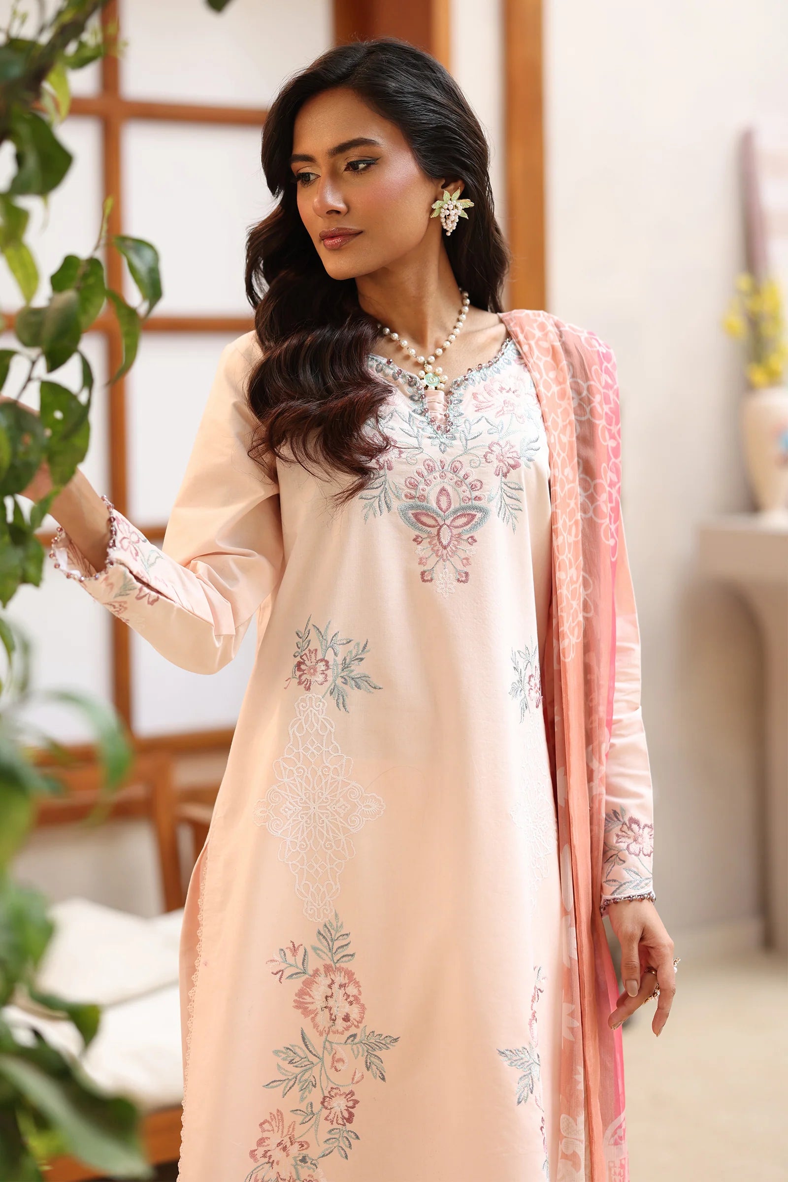 Luxury Embroidered AURORA 3PC Unstitched Lawn By Rangeen By Raaya