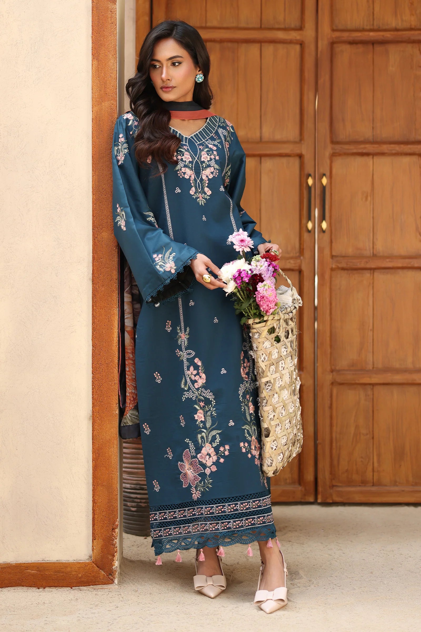 Luxury Embroidered ELIF 3PC Unstitched Lawn By Rangeen By Raaya