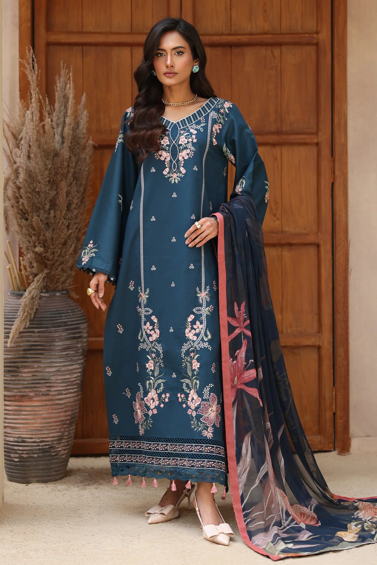 Luxury Embroidered ELIF 3PC Unstitched Lawn By Rangeen By Raaya