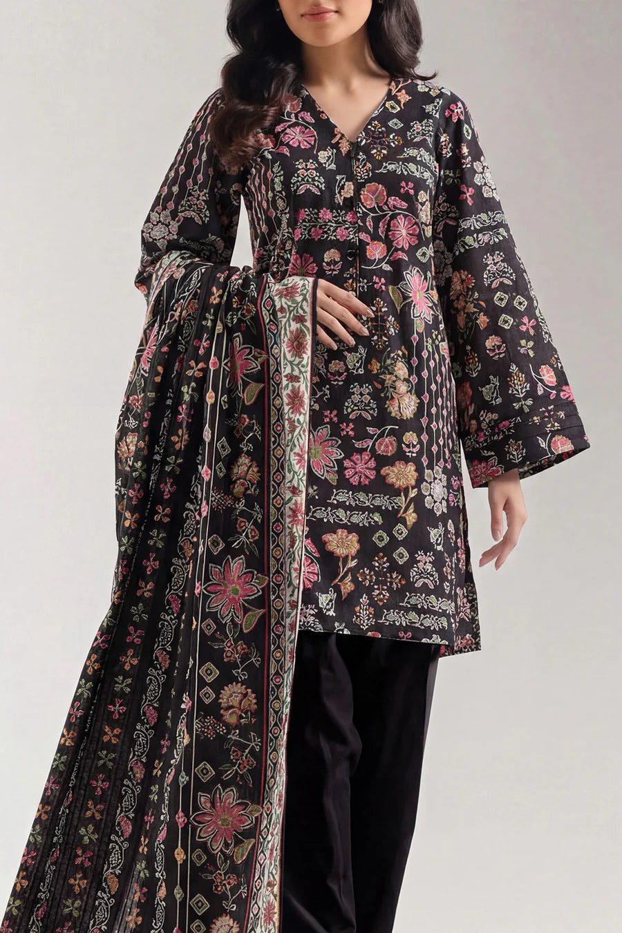 SAYA 3PC Printed Lawn | U05-25156-02AR