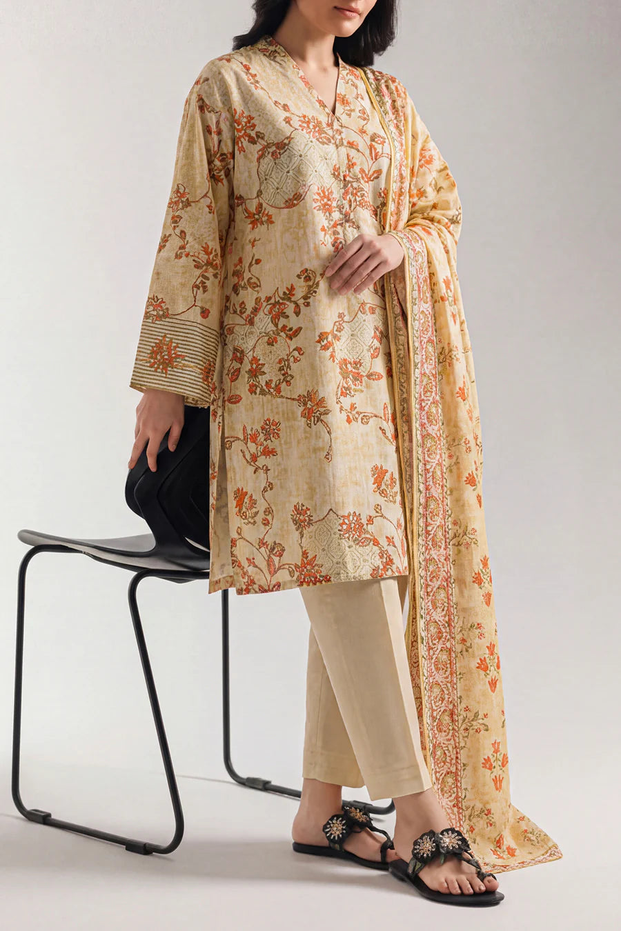 SAYA 3PC Printed Lawn | U05-25156-10BR