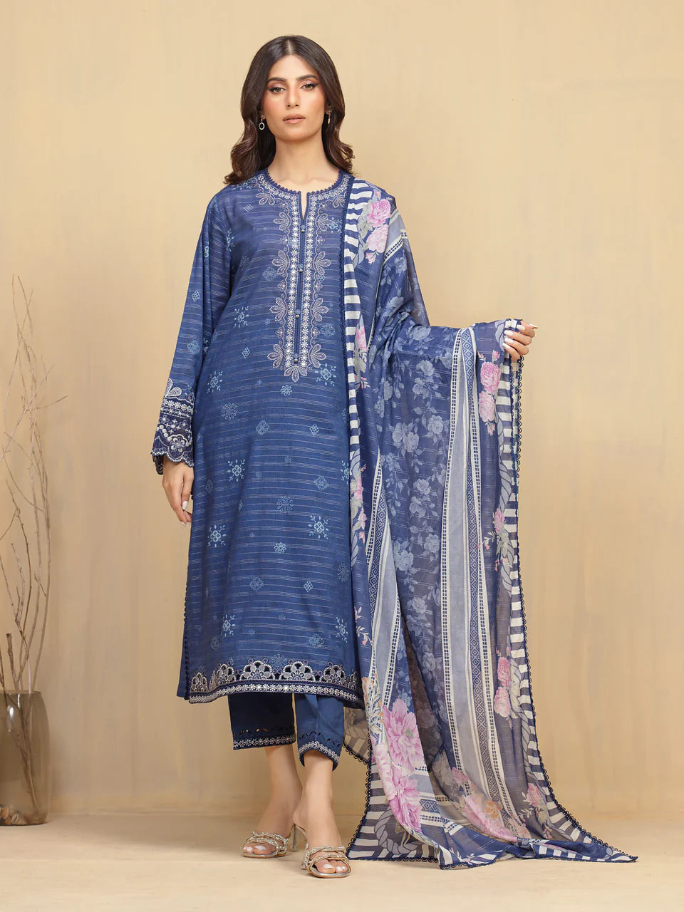 Festive Embroidered | Unstitched 3PC lawn EWU5V1-31881-3P