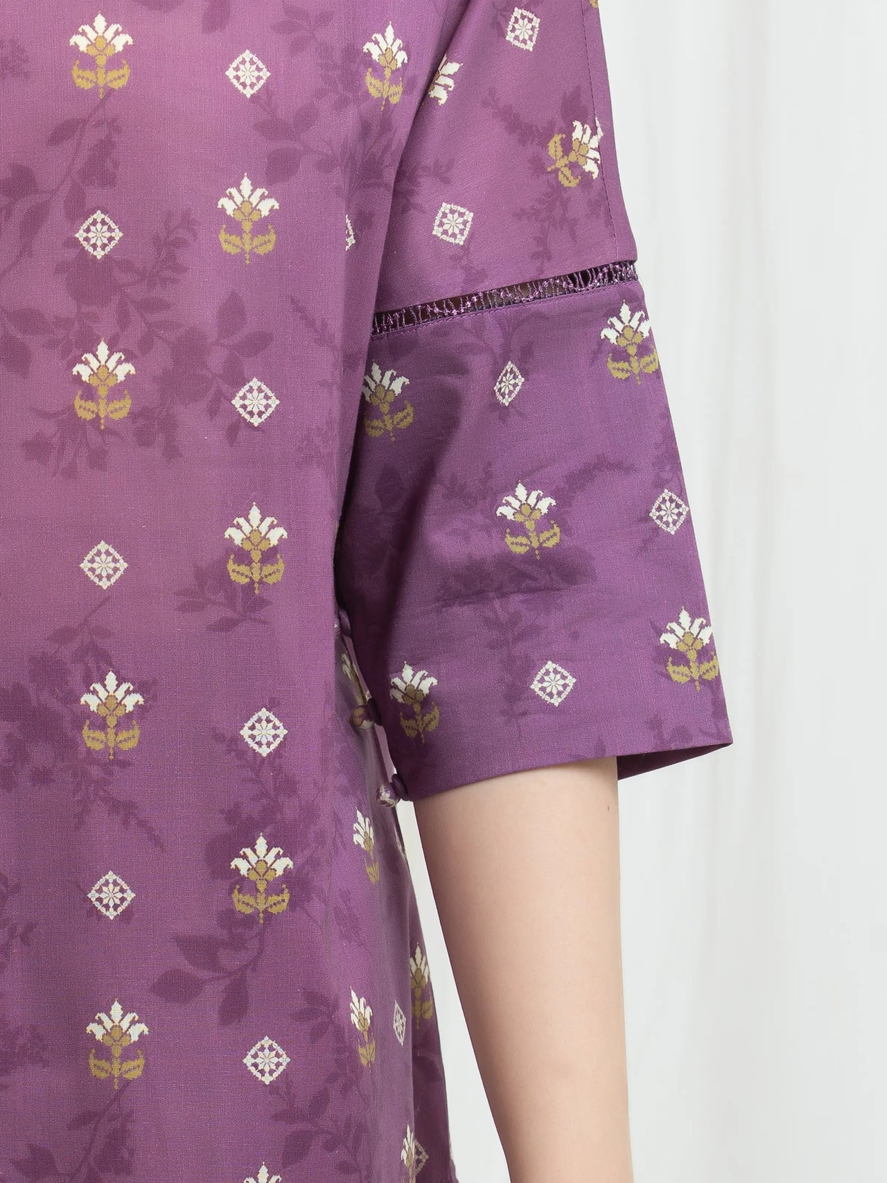ALLURE | Unstitched 3PC lawn - EWU6A1-36769-3P