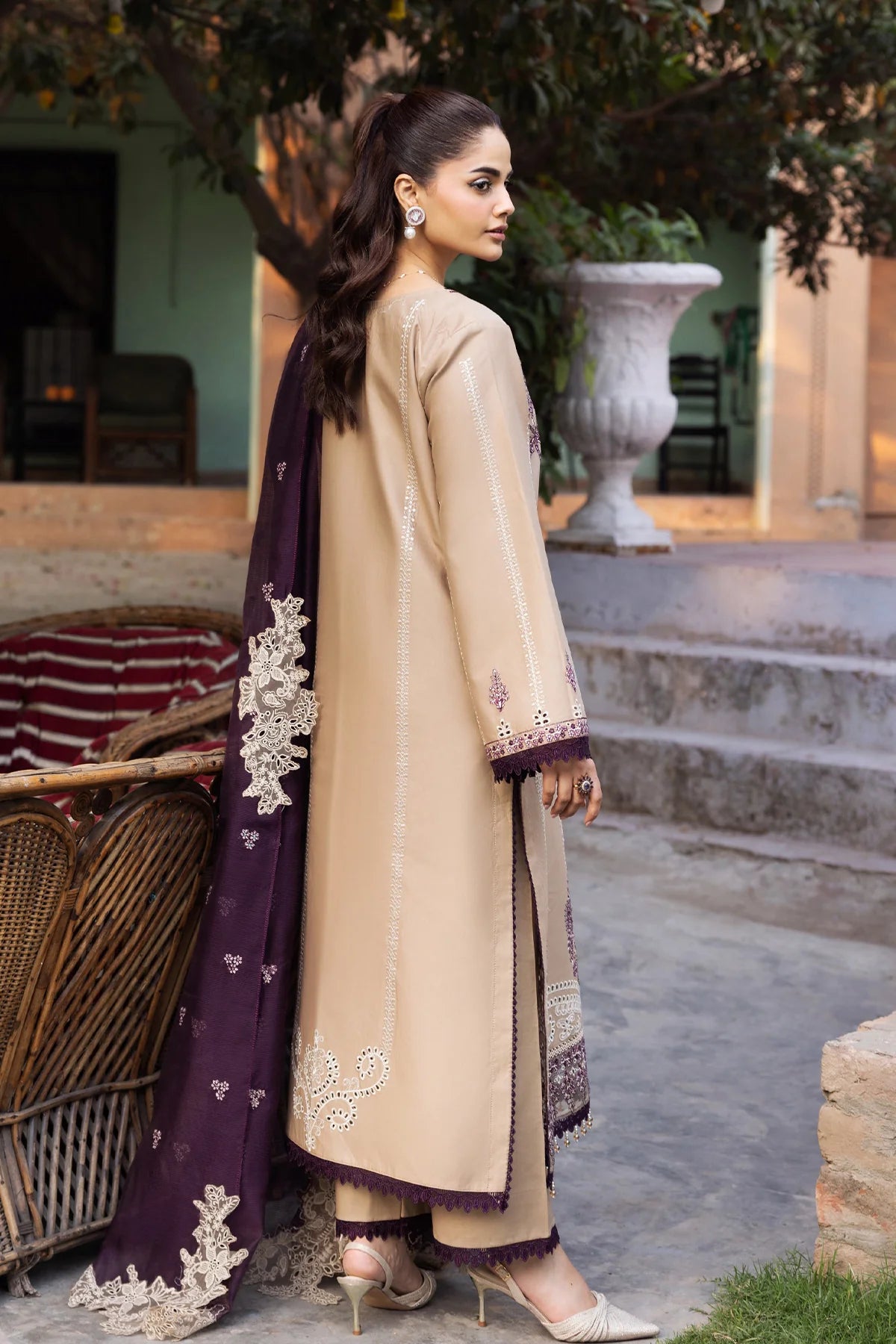 Khaas Embroidered Lawn By Peridot PR-559B