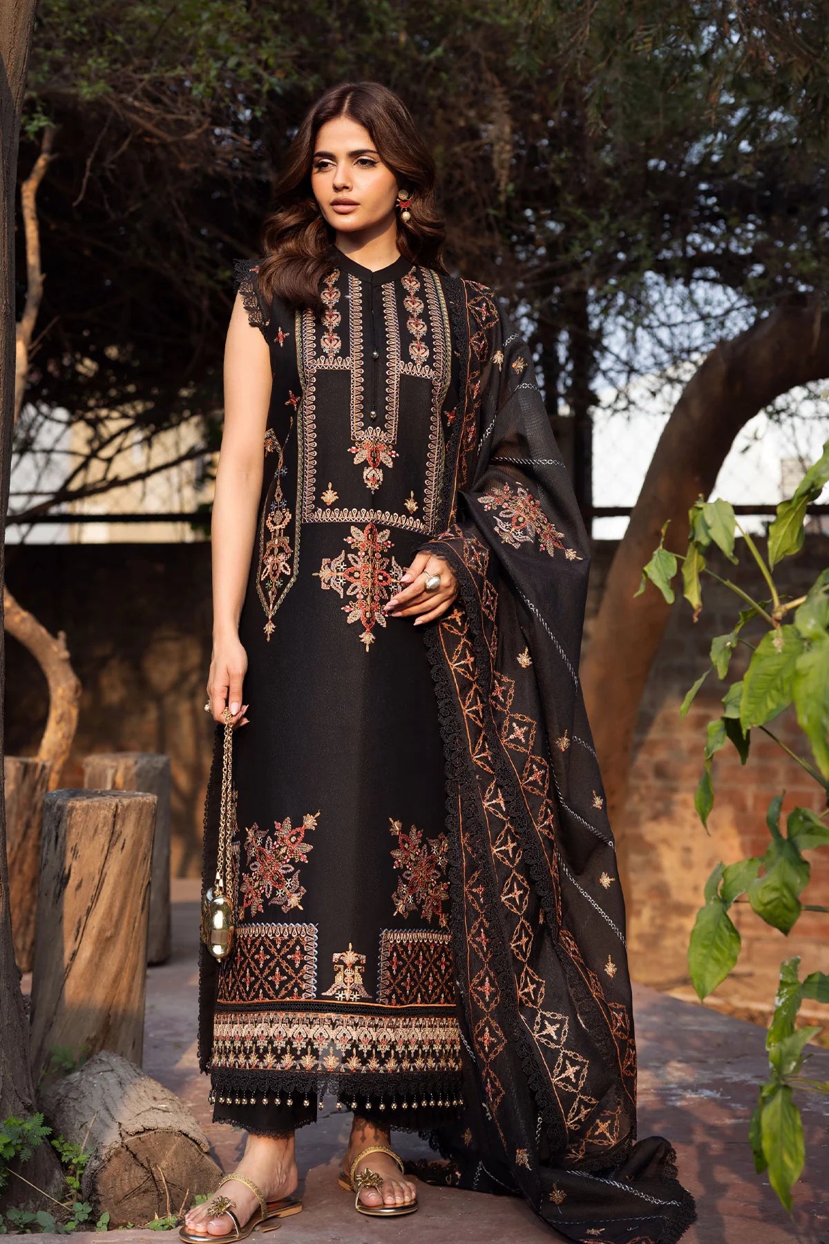 Khaas Embroidered Lawn By Peridot PR-560B