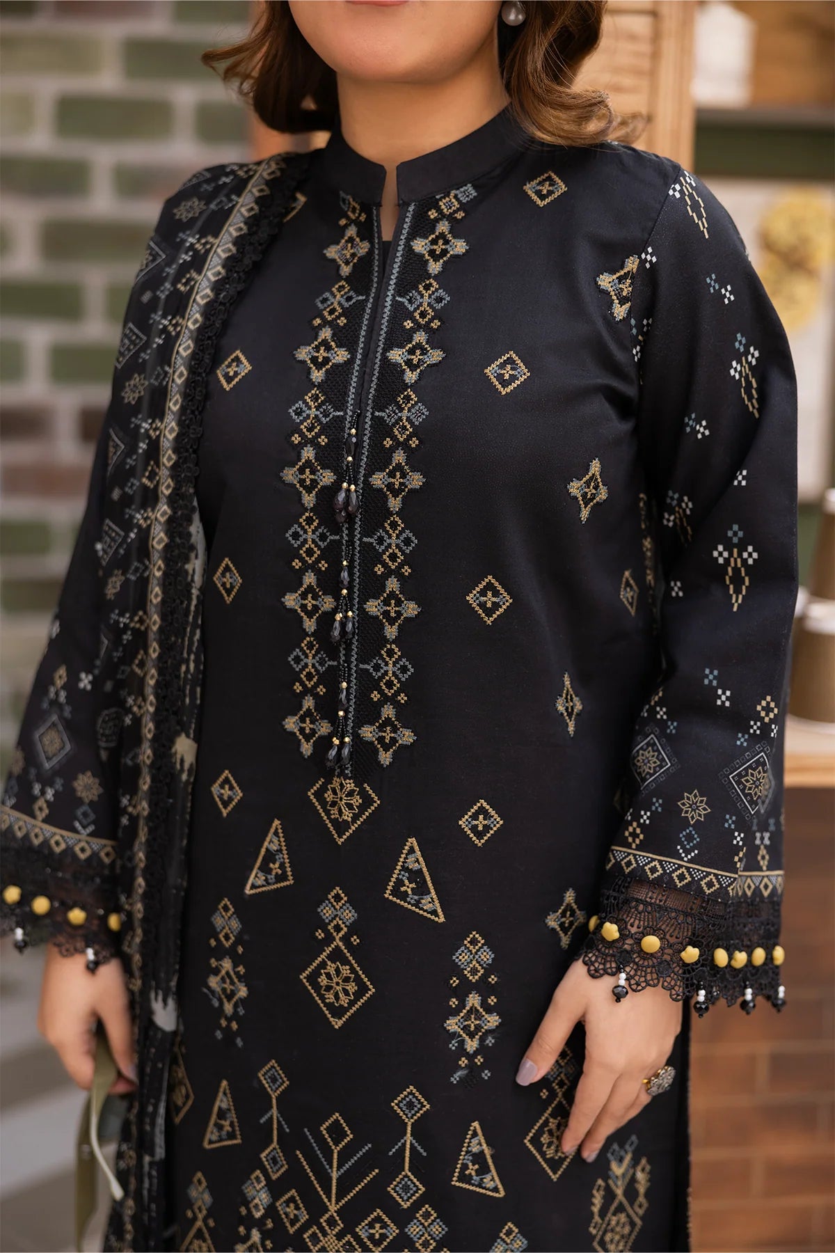 PERIDOT Lawn Embroidered 3PC | PR-550