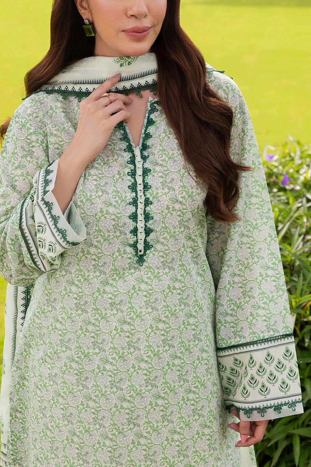 Gul Ahmed Printed Suit 3PC CL-52689 B