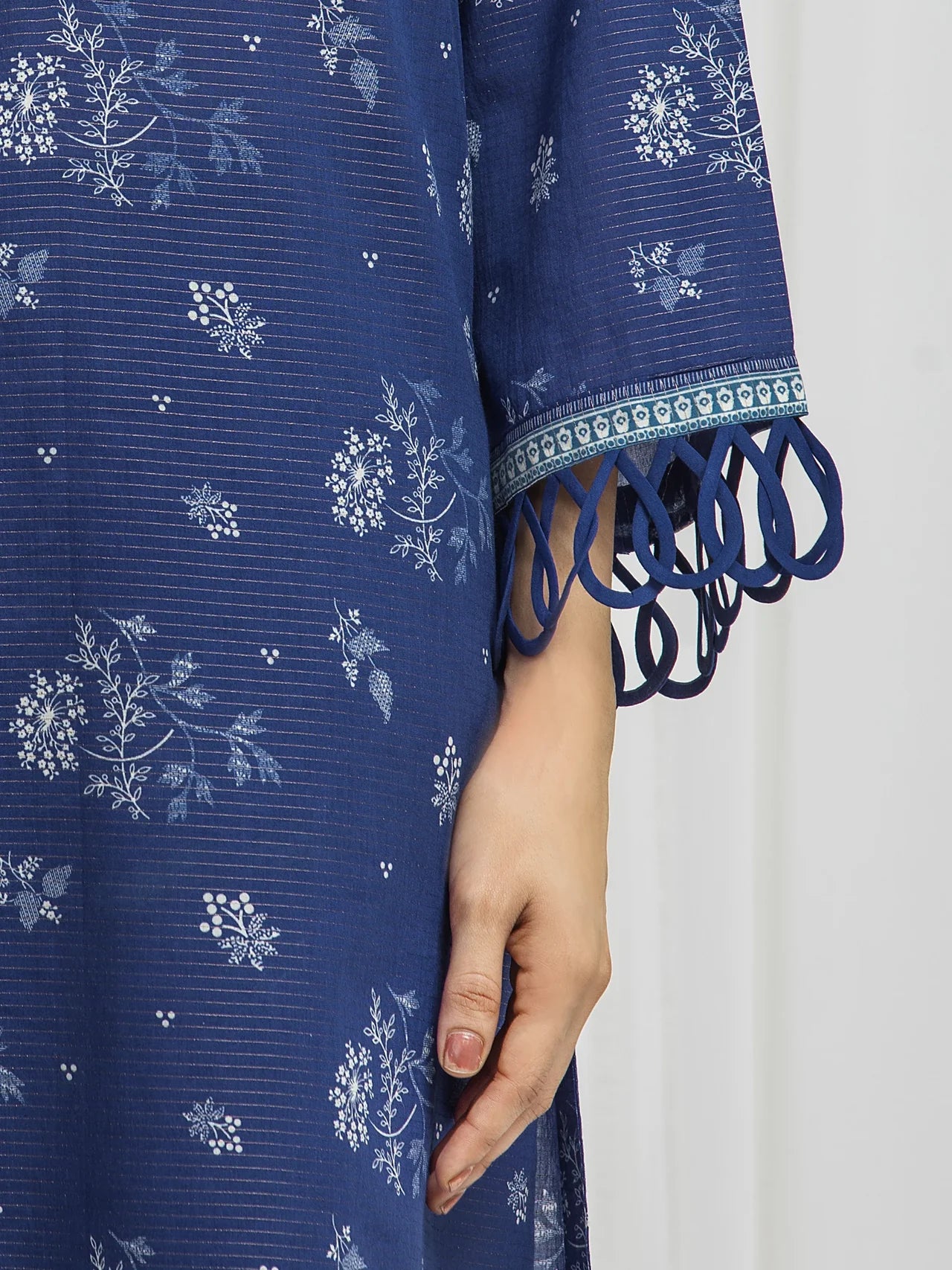 MERAK ZARI | Unstitched 3PC lawn EWU6M6-006-3P