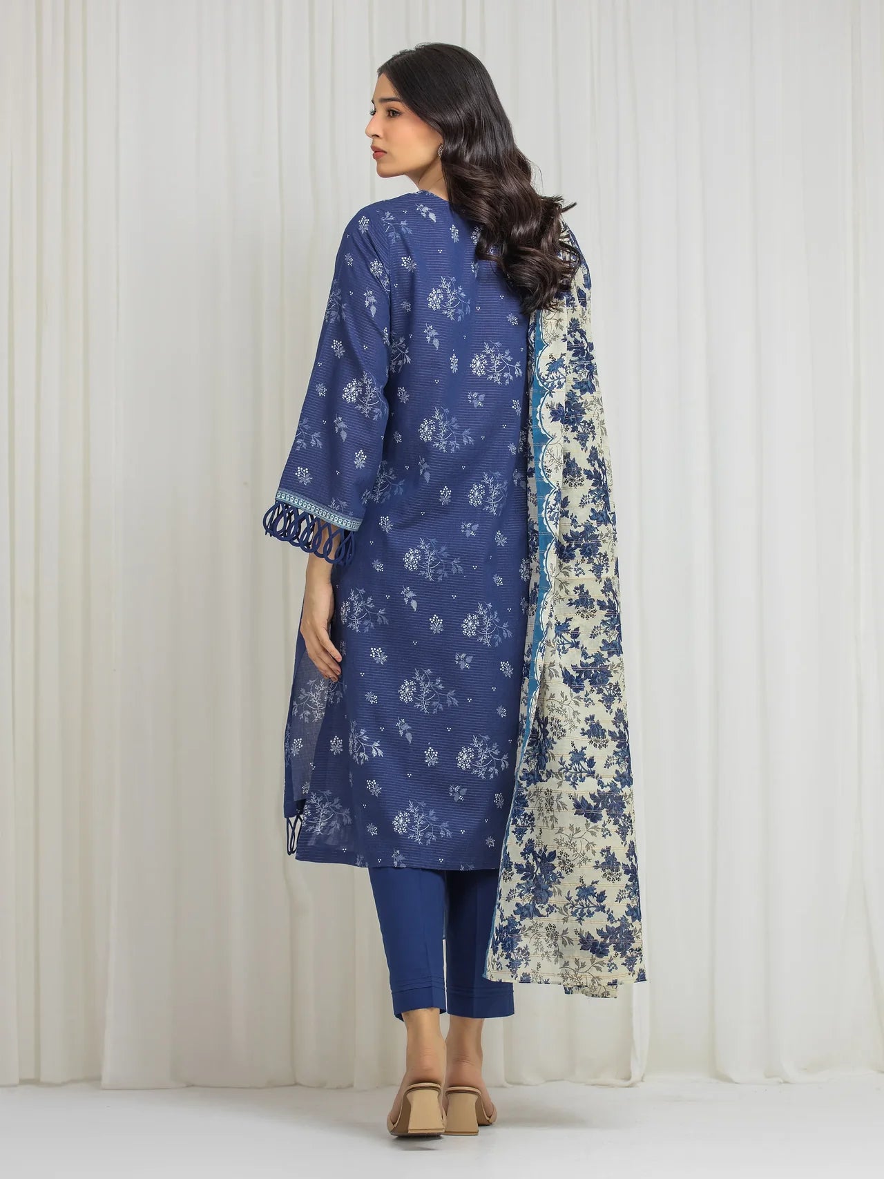 MERAK ZARI | Unstitched 3PC lawn  EWU6M6-006-3P