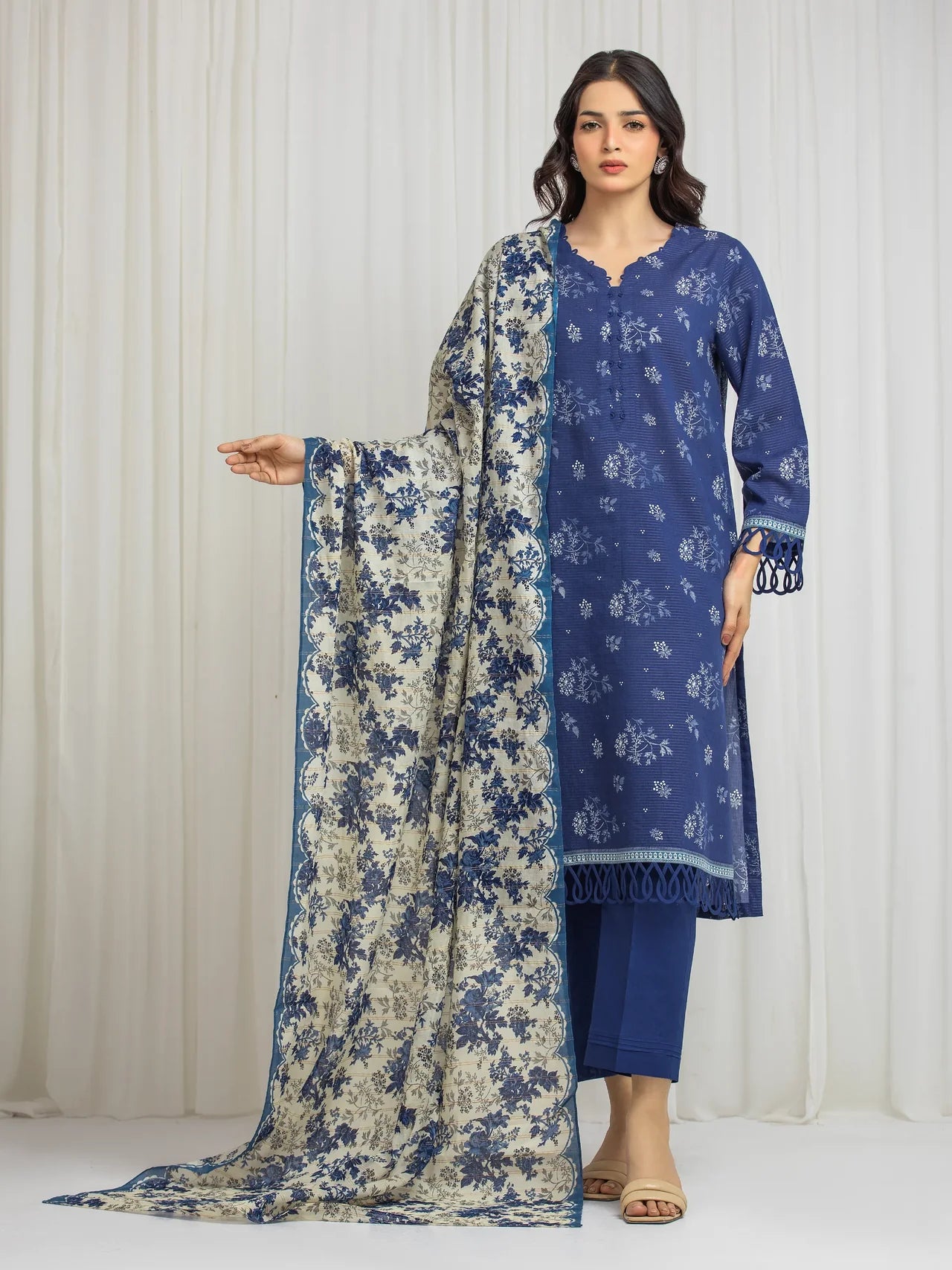 MERAK ZARI | Unstitched 3PC lawn  EWU6M6-006-3P