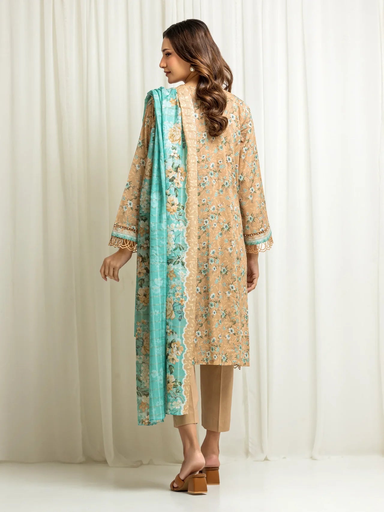 MERAK ZARI | Unstitched 3PC lawn EWU6M6-043-3P