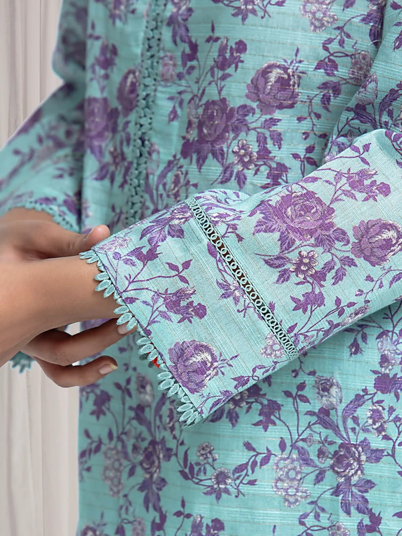 MERAK ZARI | Unstitched 3PC lawn EWU6M6-064-3P