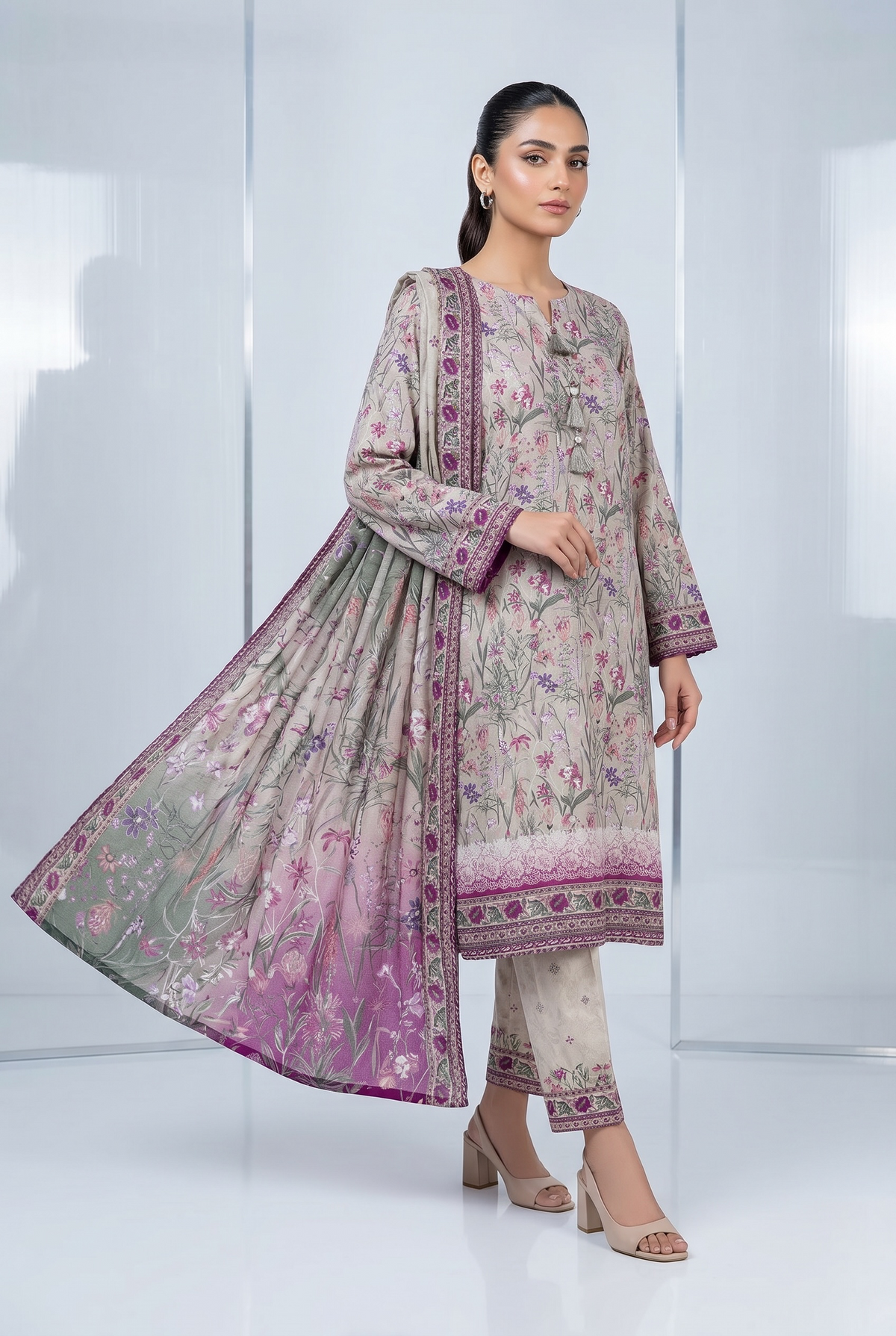 Original Stitched Binsaeed 3PC Printed Lawn Article 37