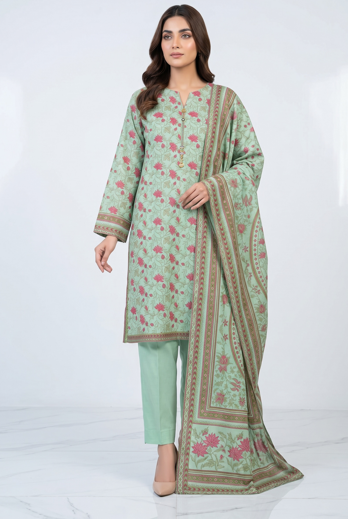 Original Stitched Binsaeed 3PC Printed Lawn Article 2