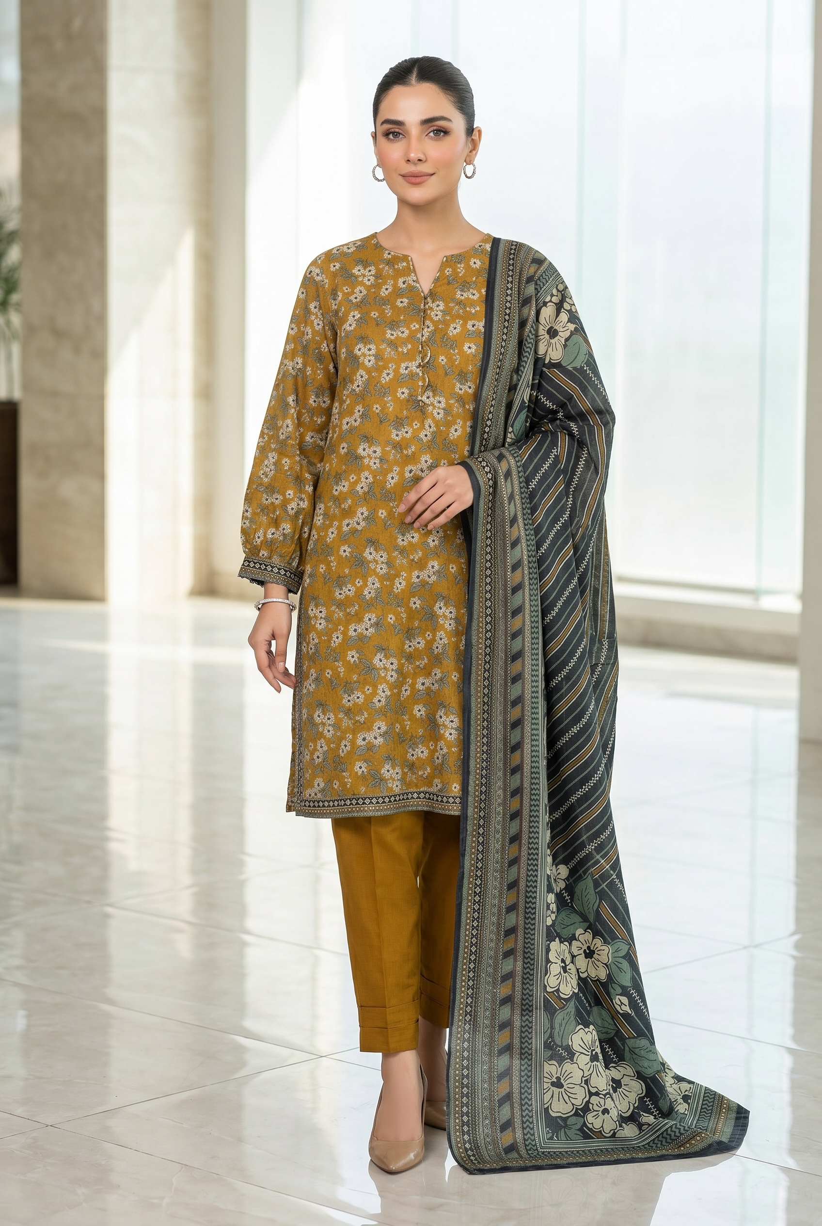Original Stitched Binsaeed 3PC Printed Lawn Article 15