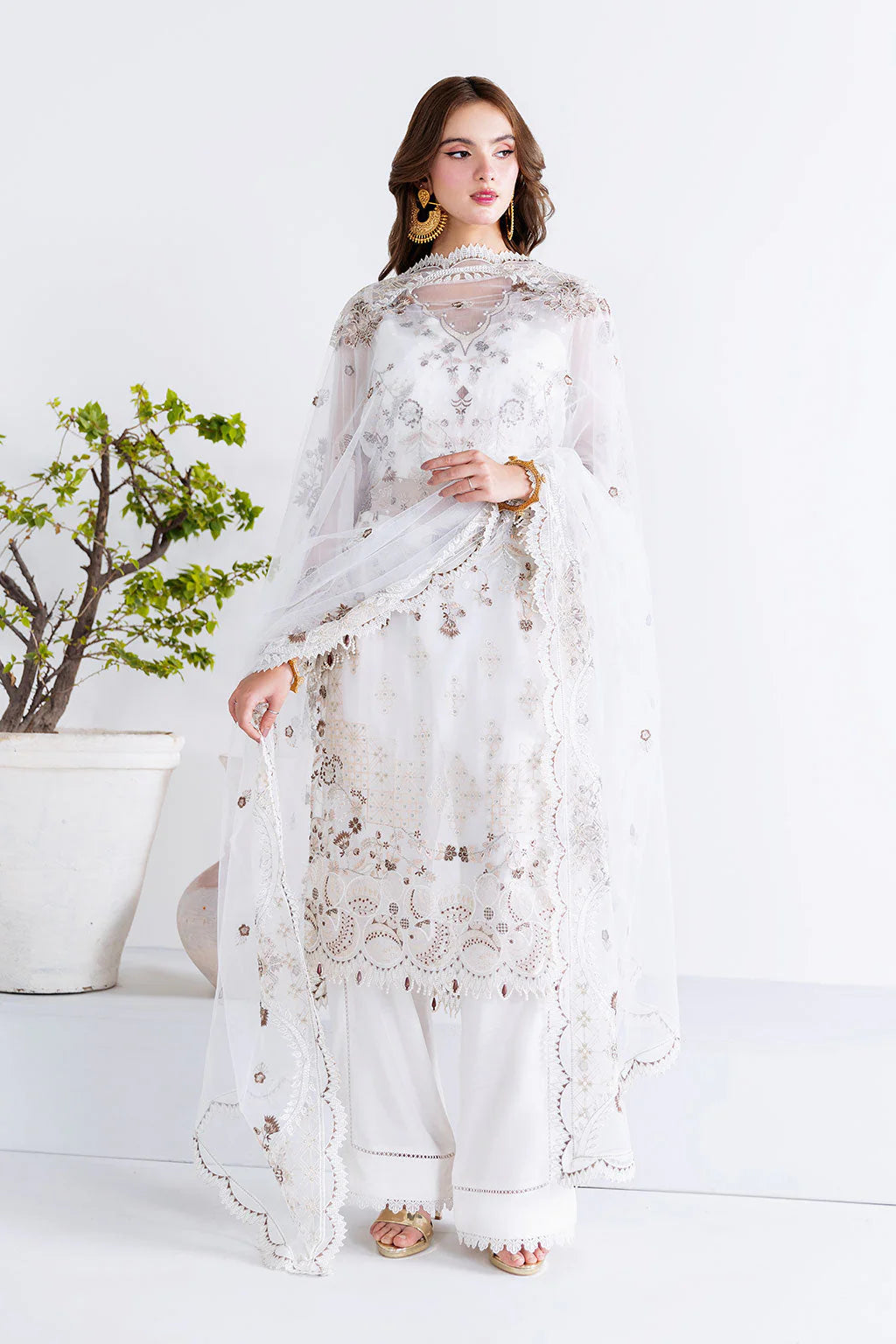 Luxury Embroidered Ramsha Arzoo 3PC Unstitched Lawn U-205