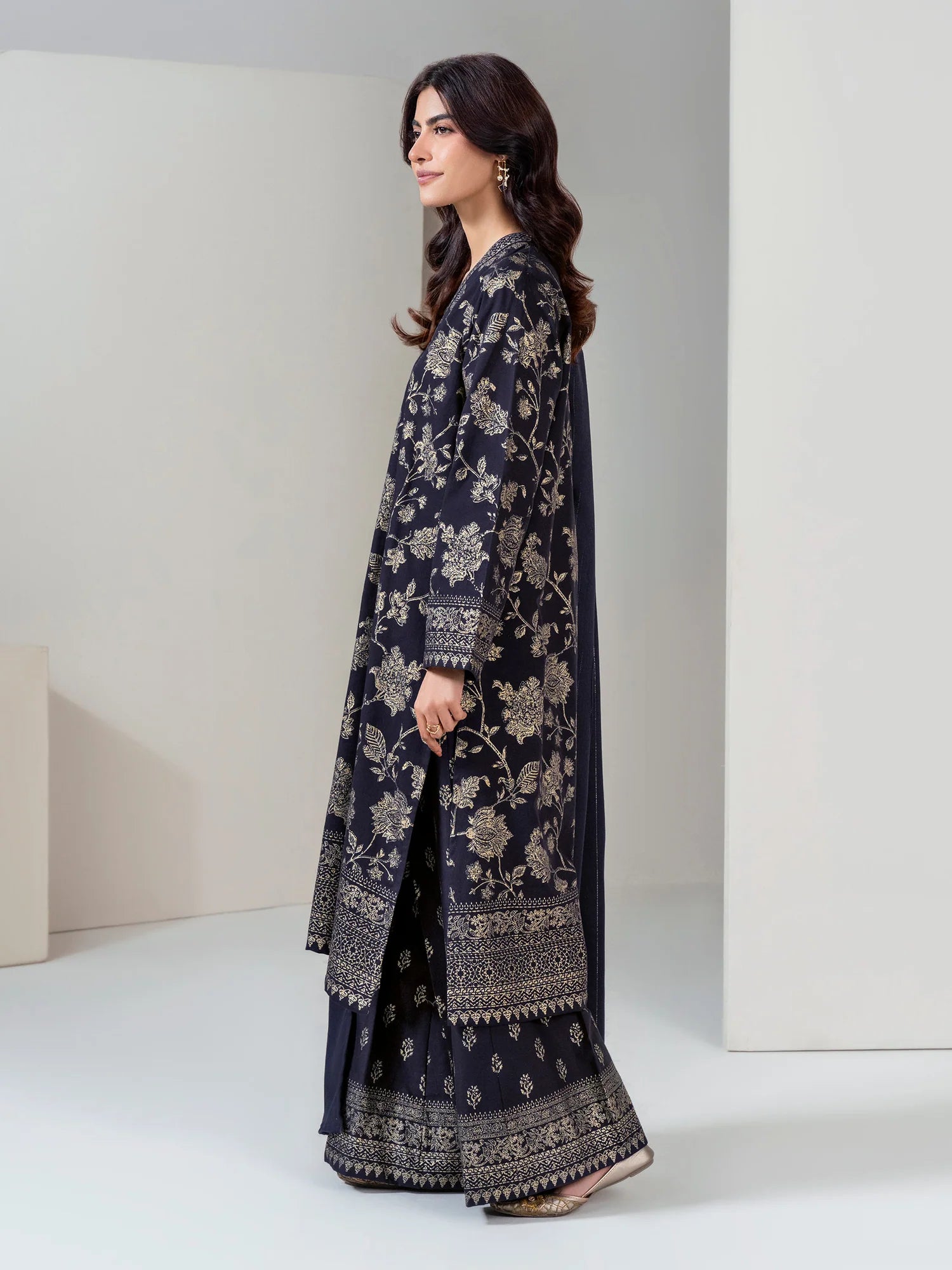 Limelight Unstitched 3PC Slub Khaddar Paste (U4595SU-3PC-143)