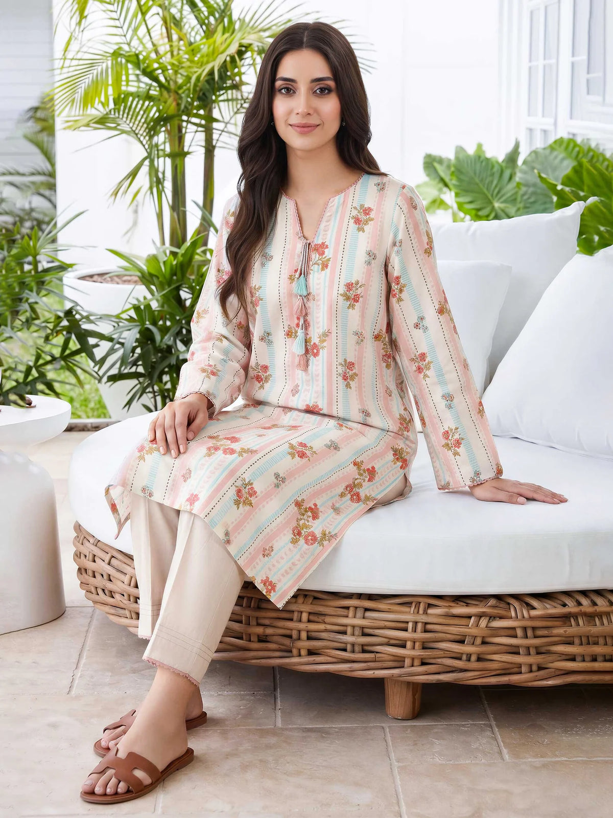 Limelight Unstitched 2PC Lawn Suit - U4899ST-2PC-014