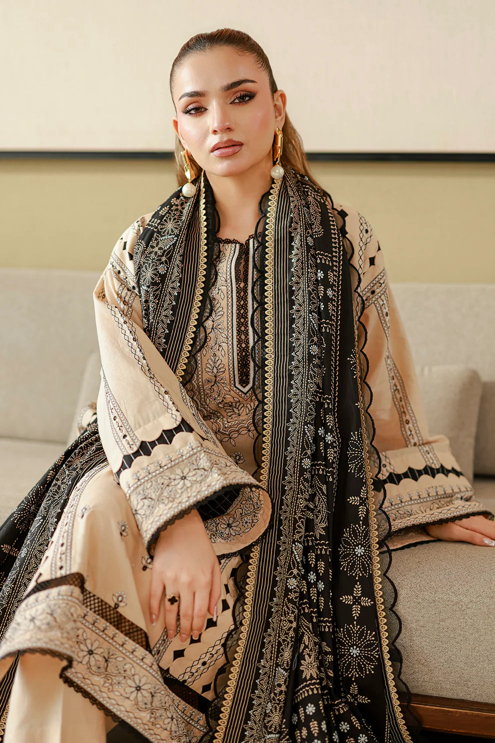 ZELLBURY ChikanKari Embroidered Shirt Shalwar Dupatta 3PC 4047