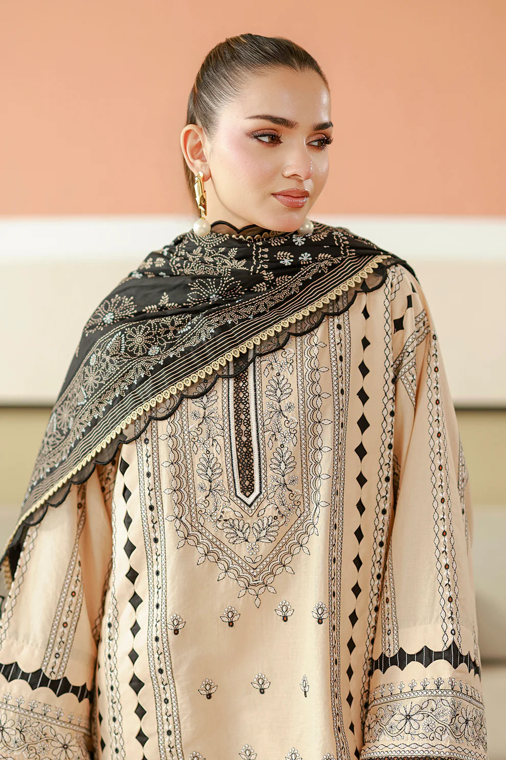 ZELLBURY ChikanKari Embroidered Shirt Shalwar Dupatta 3PC 4047